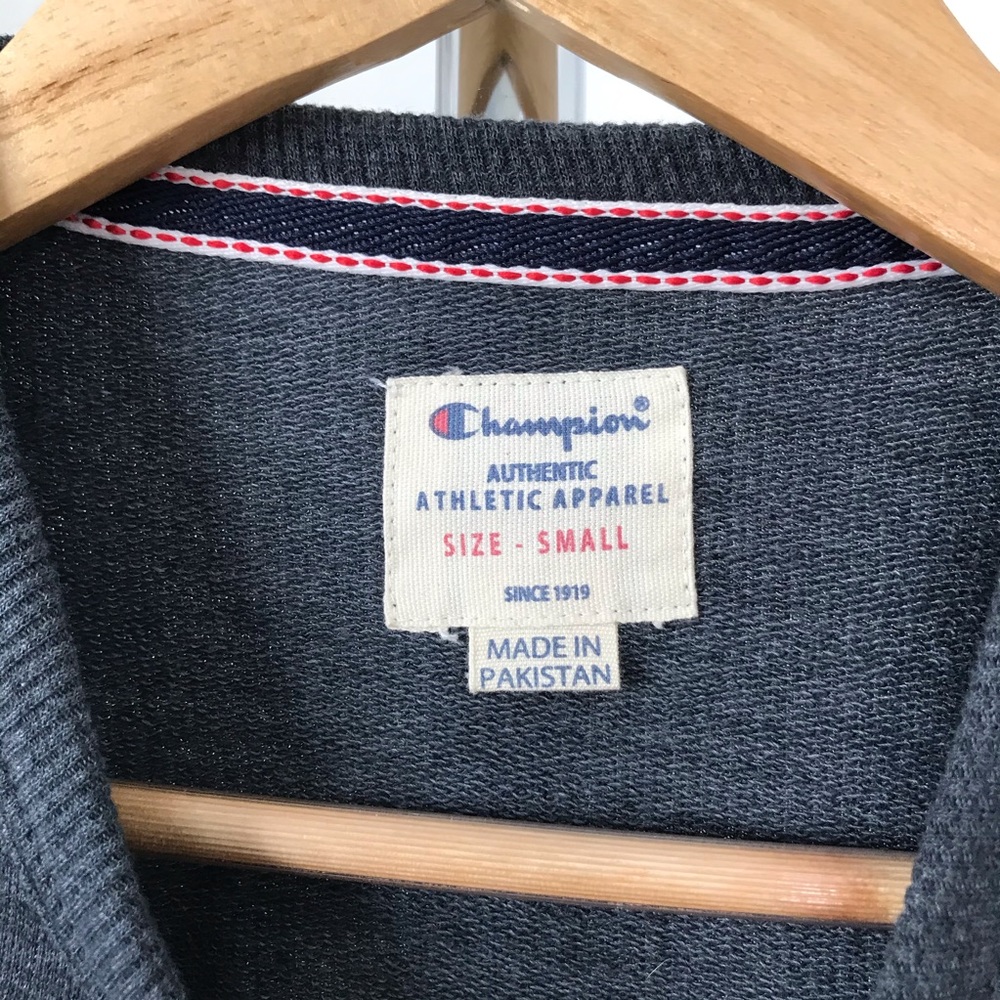Champion Men’s Crewneck Sweater Size S - Picture 4 of 7